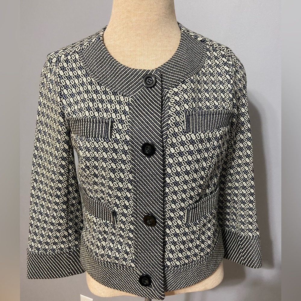 DVF cute blazer size 2